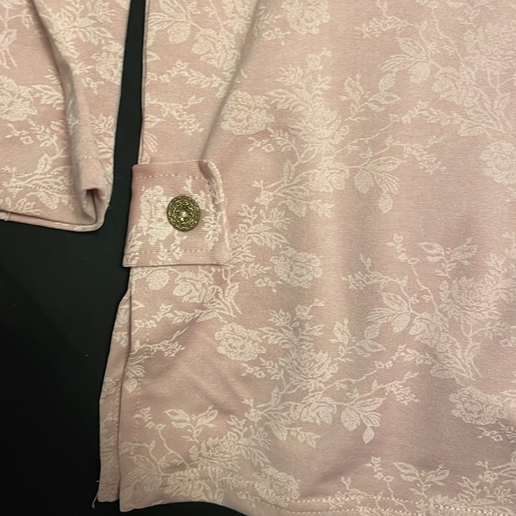 Higher Estate Pink Long Sleeve Blouse with rose print - Picture 4 of 6